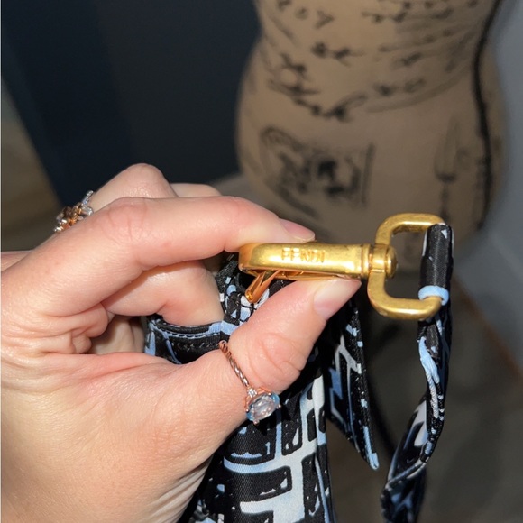 Fendi Belt Bag / Bum Bag or Crossbody Bag - Picture 5 of 10